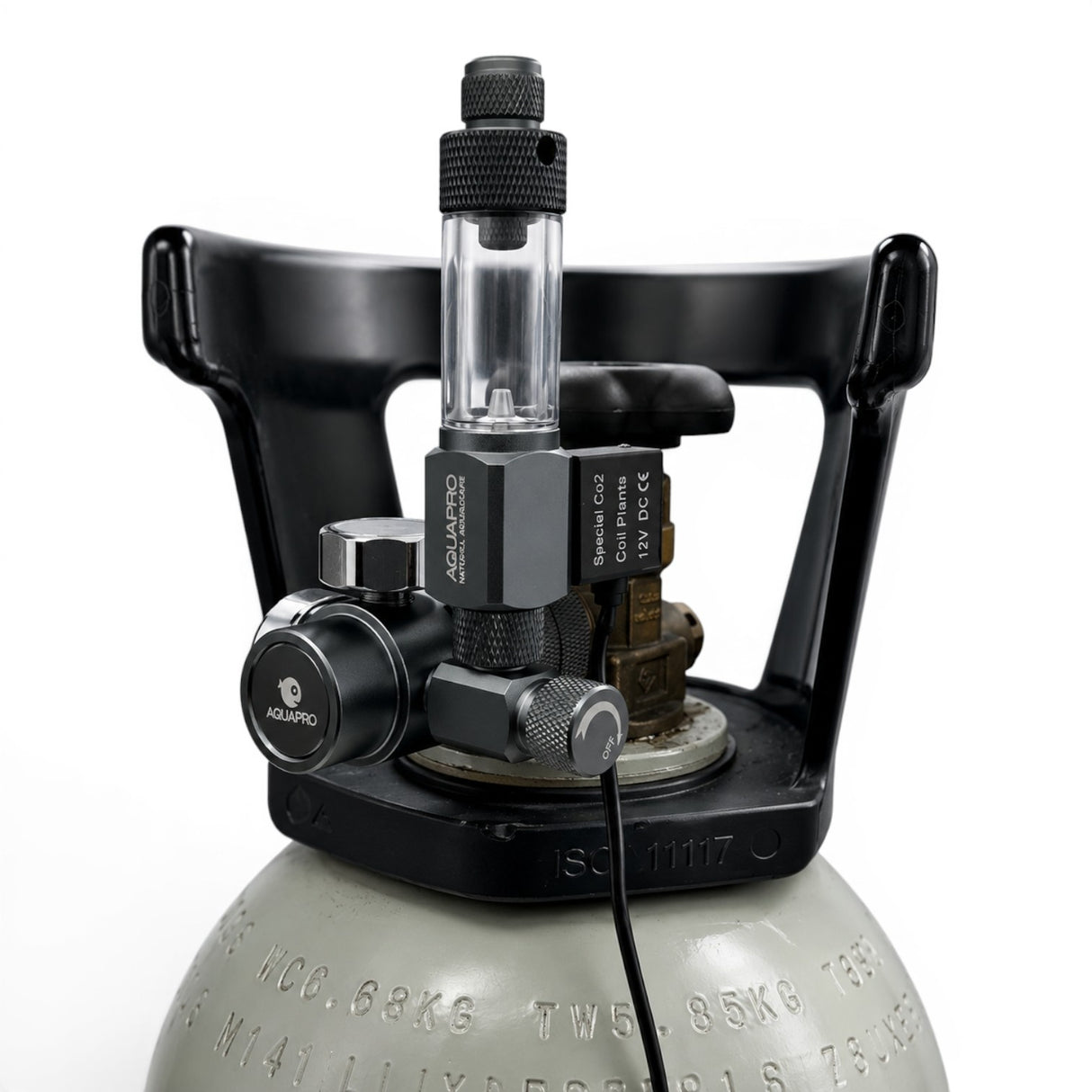 Aquapro Single Stage Compact CO2 Regulator with electromagnetic solenoid mounted on a CO2 cylinder, front angle - The Aquascape Shop